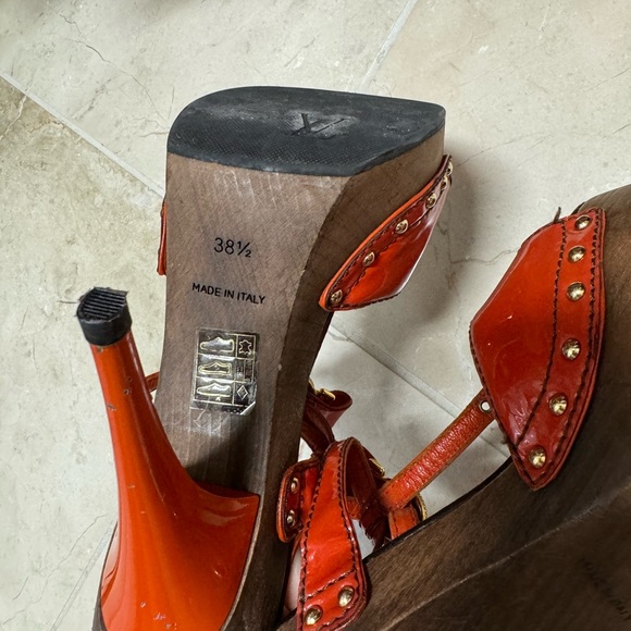 Stunning heels authentic 8.5 - Picture 4 of 8